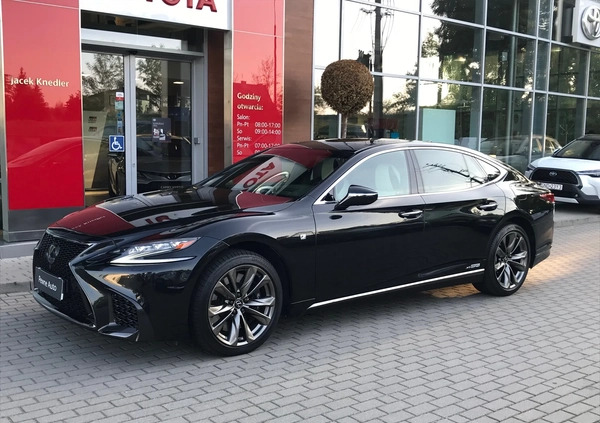 Lexus LS cena 250000 przebieg: 117800, rok produkcji 2017 z Hajnówka małe 742